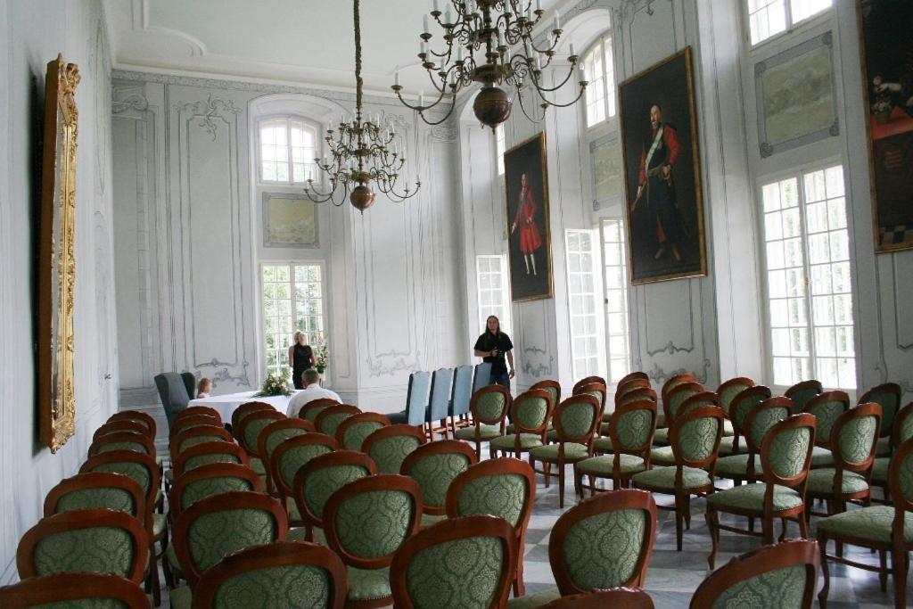 Palac Kurozweki Lejlighedshotel Eksteriør billede